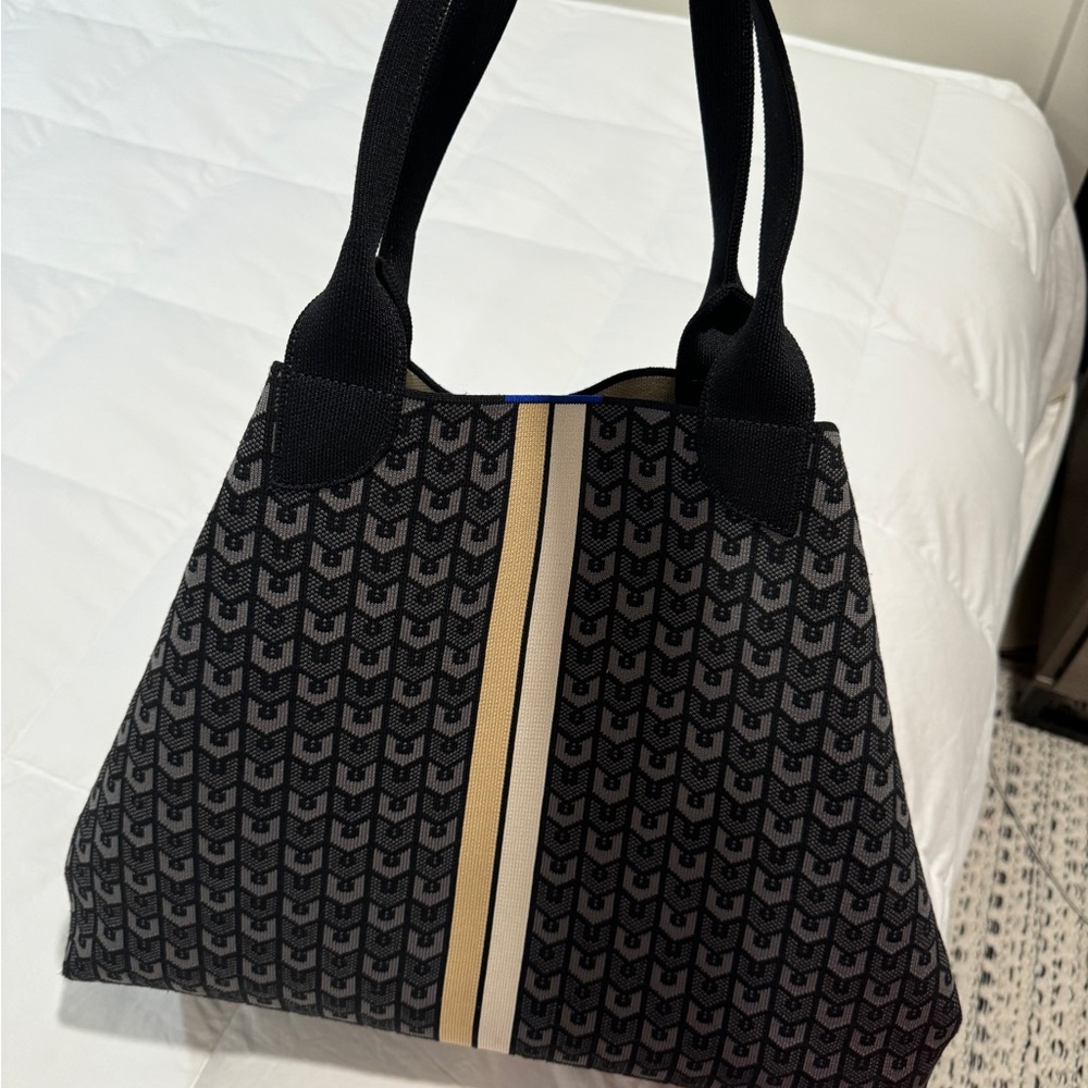 Rothy’s Lightweight Mega Tote